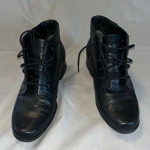 These are Liz Baker Lace up Boot